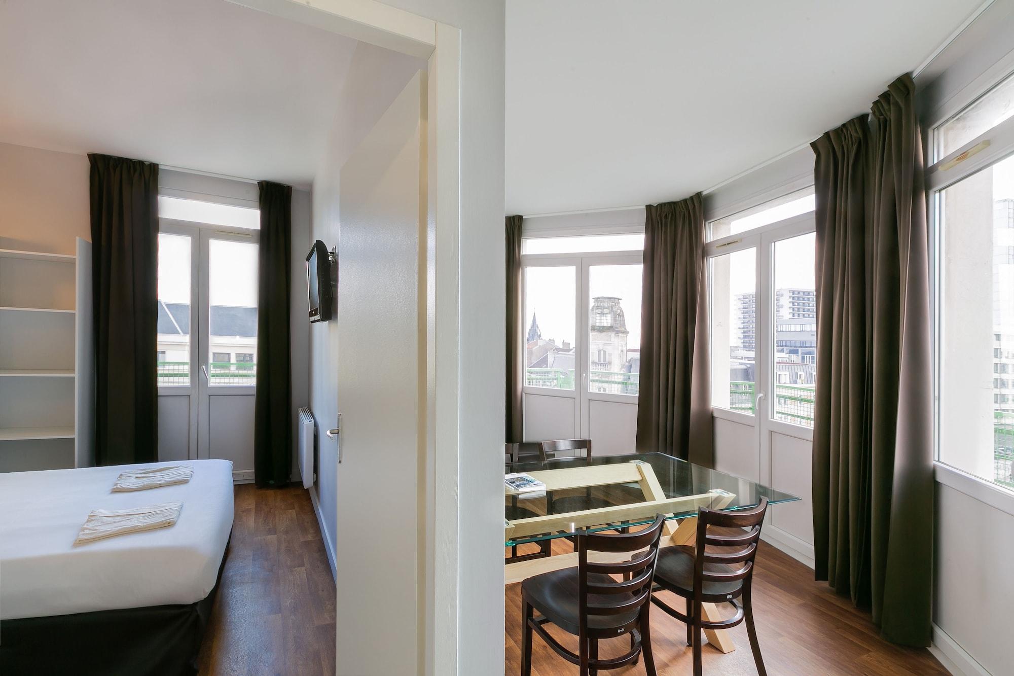 Hotel Foch Nancy Gare Exterior foto
